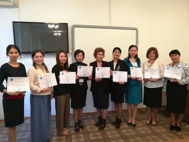 мектебіміздің ағылшын пәнінің мұғалімі жеңіспен оралды